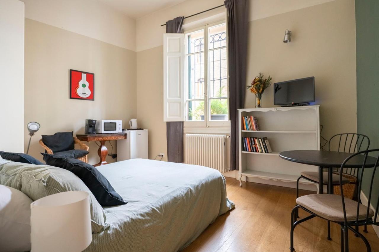 Boutique Apartment With Private Rooms And Garden Oasis Firenze Esterno foto