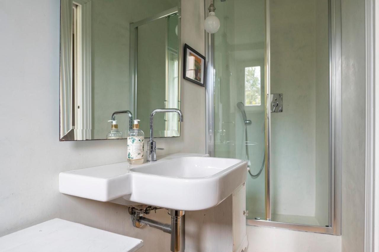 Boutique Apartment With Private Rooms And Garden Oasis Firenze Esterno foto